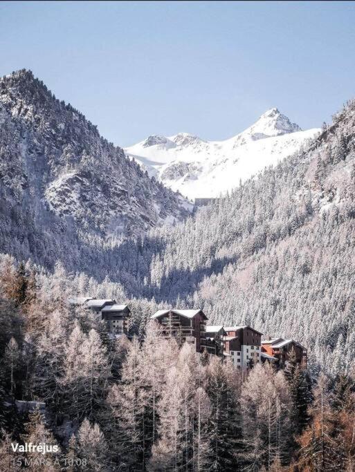 Appartement Aux Pieds Des Pistes Modane Exterior foto